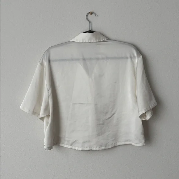 Abercrombie & Fitch cropped satin shirt - size M - Picture 3 of 4
